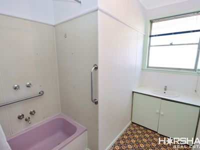 7 Knight Place, Horsham