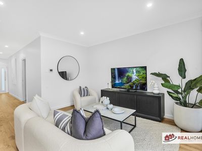 17 / 62 Bradley St, Glenmore Park