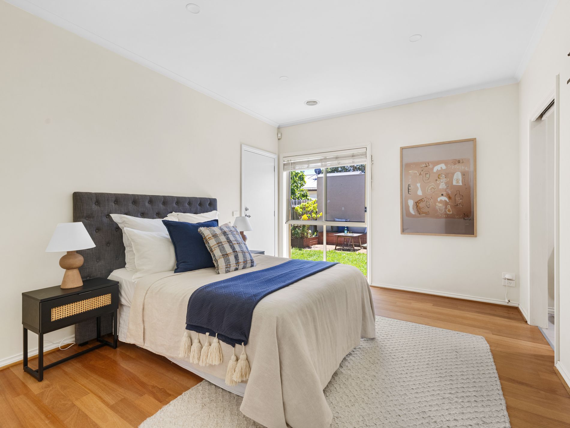 2 / 198 Civic Parade, Altona