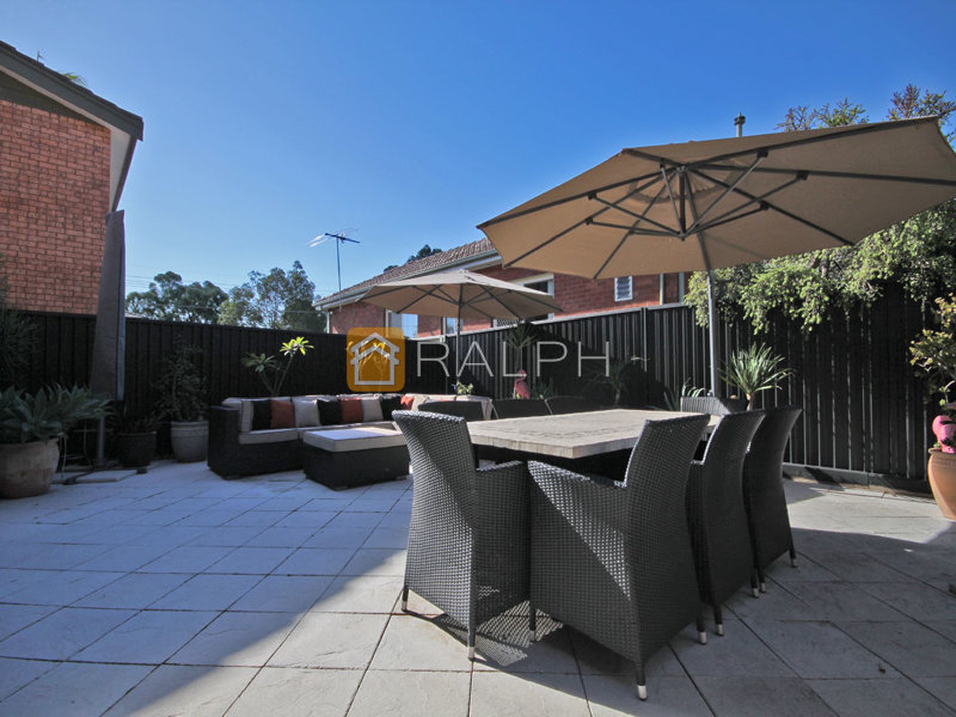 2 / 18 Chiswick Street, Greenacre