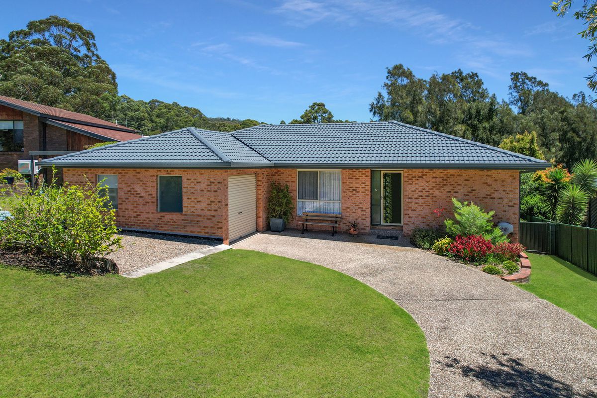 5 Tarourga Place, Dalmeny