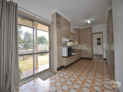 21 Coral Crescent, Dubbo
