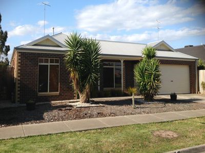 5 St Cuthberts Court, Marshall