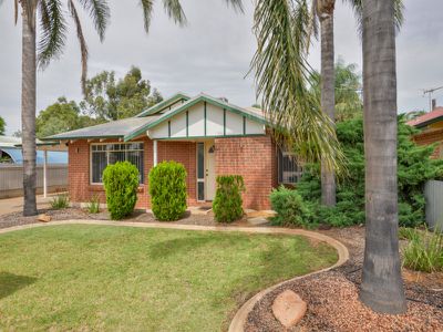 3 Wright Court, Somerville