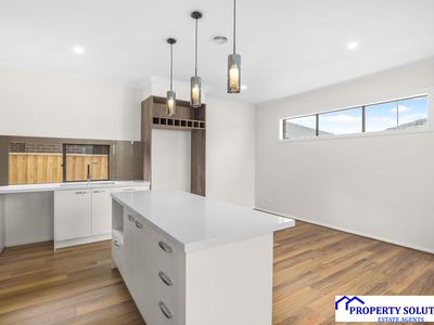 28 Hedgevale Drive, Officer
