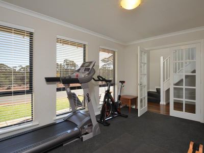 39 Paddington Drive, Hannans