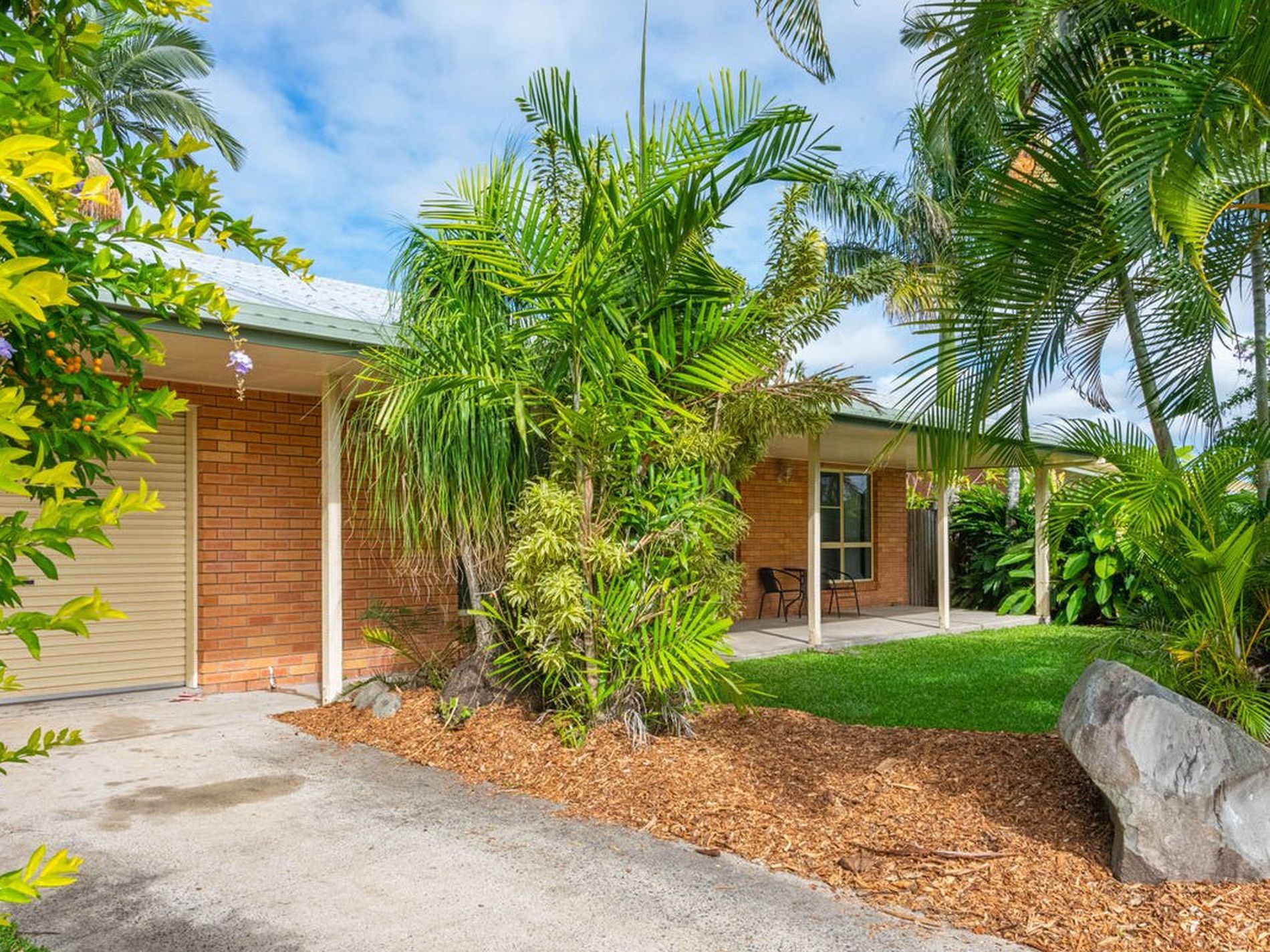 11 Holmes Drive, Beaconsfield
