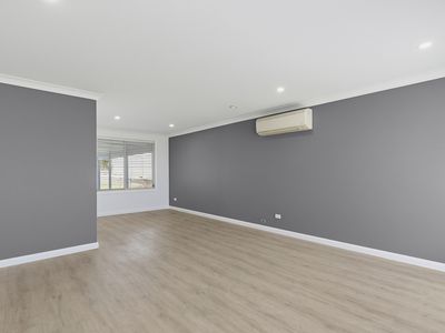 24 Peppermint Drive, Worrigee
