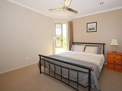 11 SOUTHFORK CCT, Burrum Heads