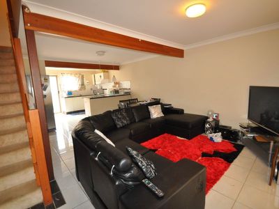 19 / 136 Smith Road, Woodridge