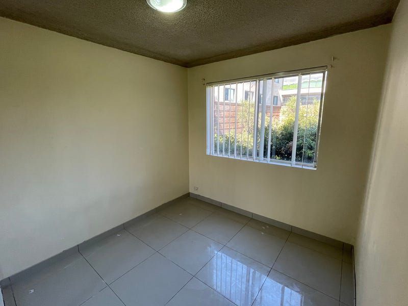 4 / 8 Ruby Street, Carramar