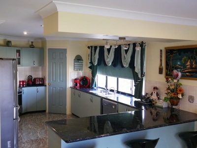 27 Adermann Drive, Kingaroy