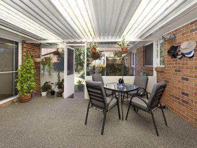 18 Ritchie Crescent, Horsley