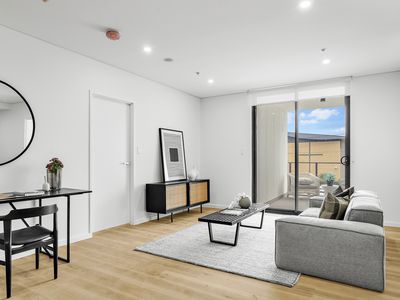 110 / 102 Great Western Highway, Westmead