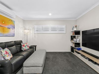 27 Comanche Street, Newport