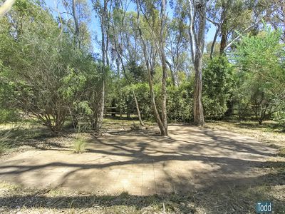 32 Scullys Lane, Heathcote