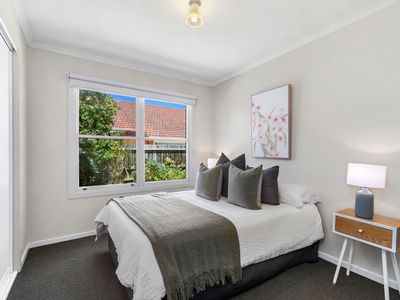 2 / 27 Frank Street, Newtown