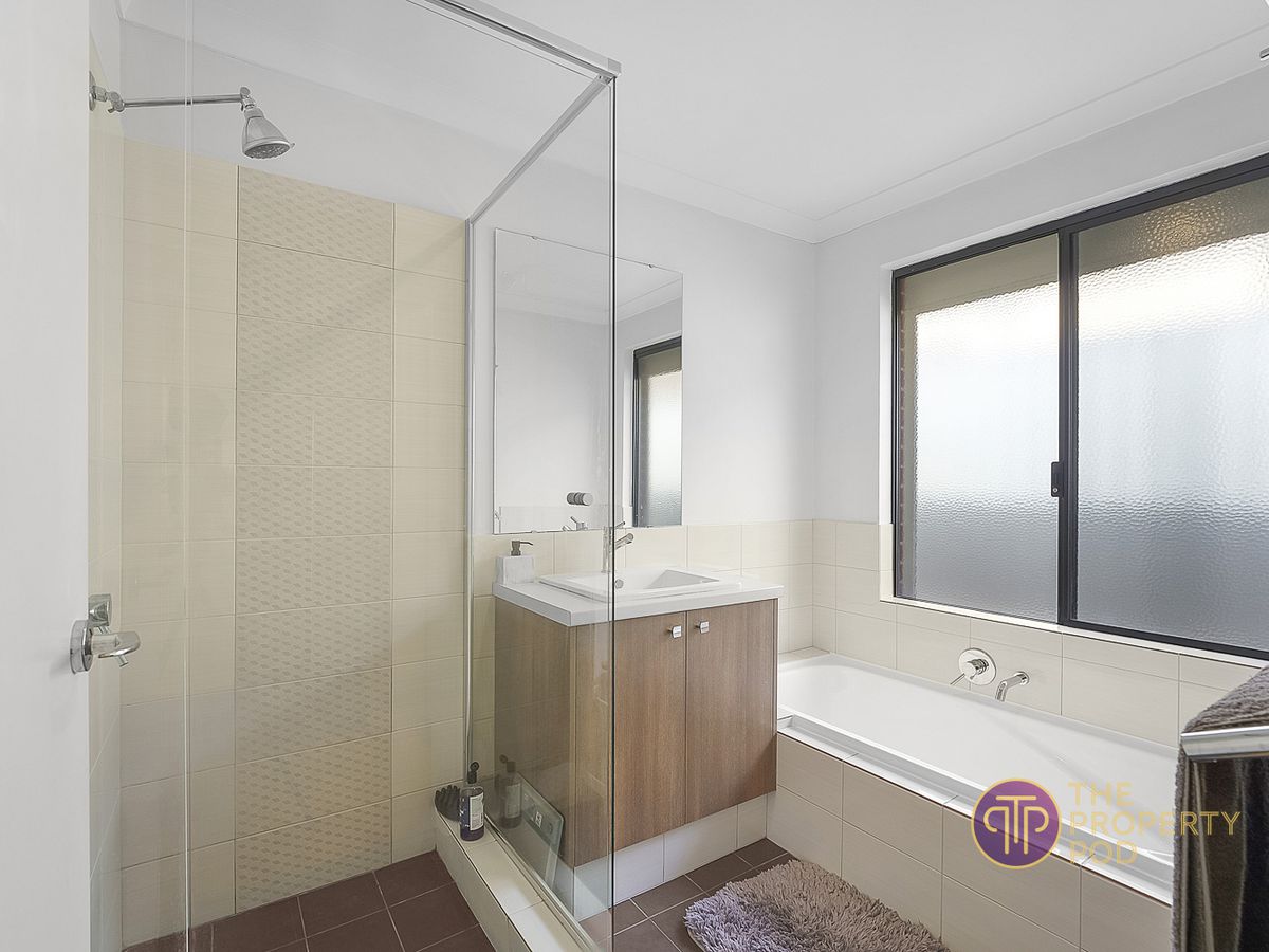 48 Wycliffe Turn, Piara Waters