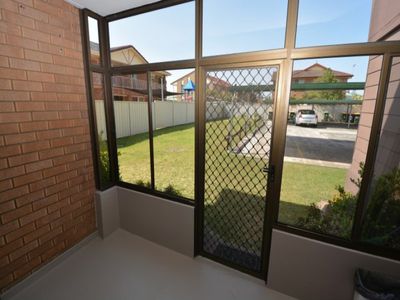3 / 9-11 Peterborough Avenue, Lake Illawarra
