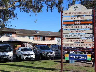8 Blundell Avenue, Forster