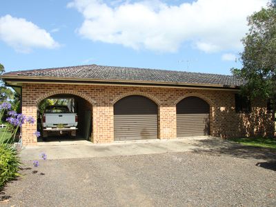8 Chelmsbrook Drive, Rainbow Flat