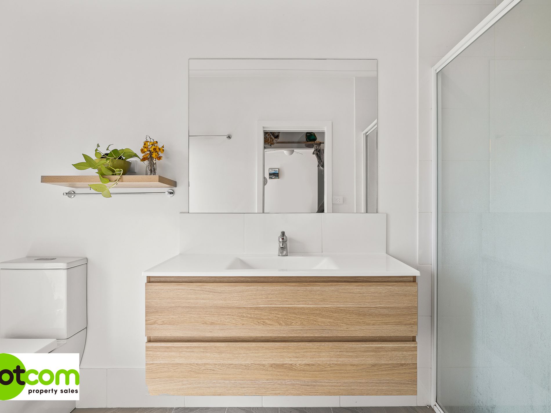 153 Martins Lane, Piallamore