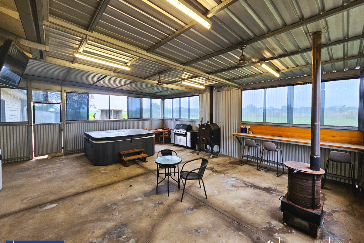 1503 Corop-Wanalta Road, Corop