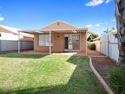 1 / 31 Trevaskis Street, Somerville