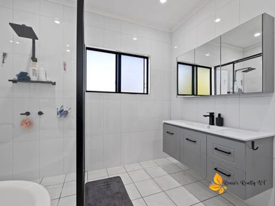 25 Bagshaw Crescent, Gray