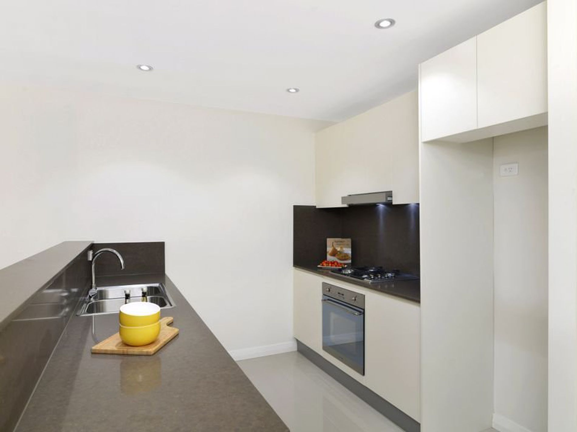 6110 / 42-44 Pemberton Street, Botany