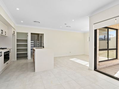 71 Lethbridge Road, Austral