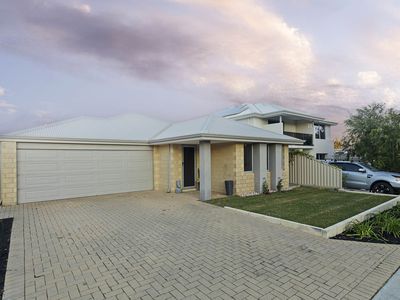 57 Mariposa Gardens, Success