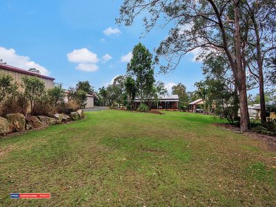 14 Glenross Drive, Pine Mountain