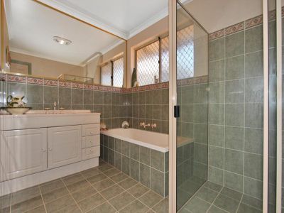 38 Azamor Drive, Boulder