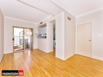 4 / 98 Wattle Street, Tuart Hill