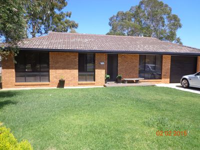 2 Sandra Place, Dubbo