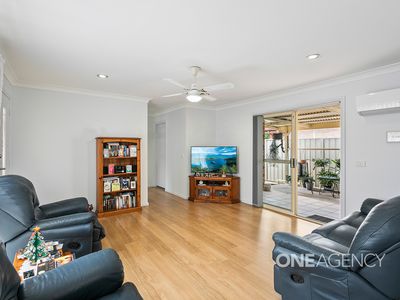 1 / 61 Charlotte Crescent, Albion Park