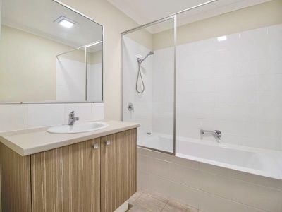 5 / 4 Vigo Cove, Baldivis