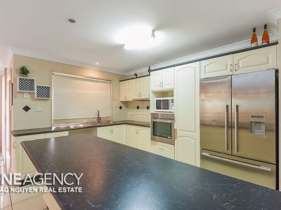 19 Cobourg St, Forest Lake
