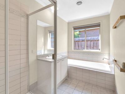 2 Rembrandt Court, Bundoora