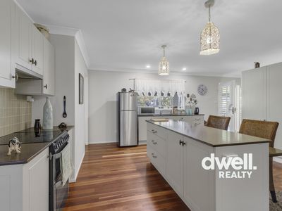 30 Woollamia Road, Falls Creek