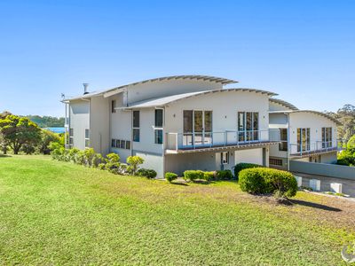 16 Treetops Street, Narooma