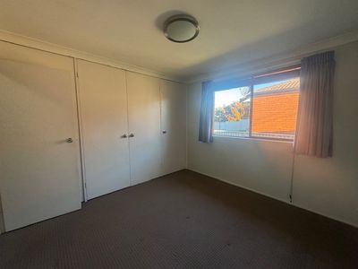 2 / 11 Karwin Street, Tamworth