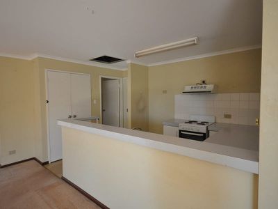 3 / 29 McLennan Drive, Newman