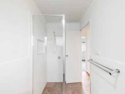 9 Knightsbridge Crescent, Rochedale South