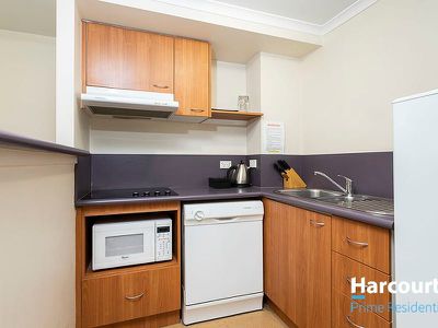 120 / 84 Northbourne Avenue, Braddon
