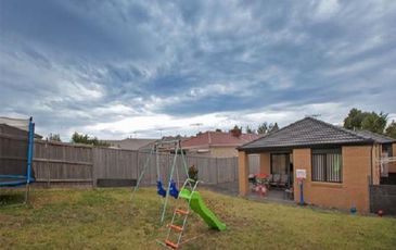 66 Tipperary Circuit, Pakenham