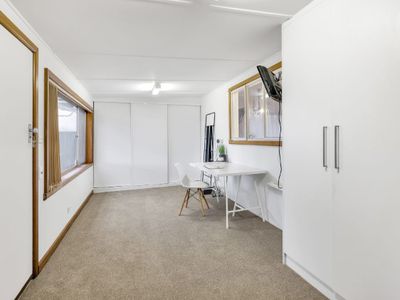 83 Market Road, Werribee