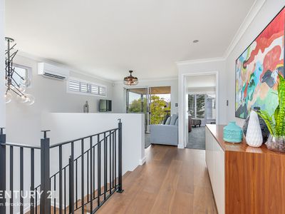 25 Pantheon Avenue, North Coogee