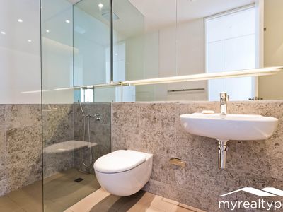 2005 / 8 Adelaide Terrace, East Perth
